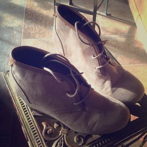 Mad love heel size 9